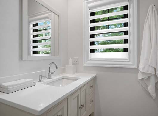 Pirouette Sheer Shades in Bathroom